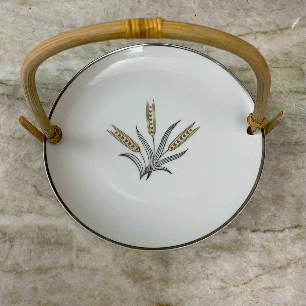 Desert Serving Plate, Harvest Song, Pat. No. 2575